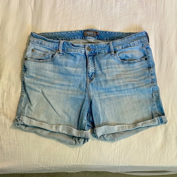Torrid denim shorts size 18 - Picture 1 of 3